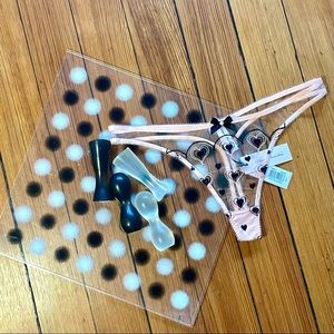 ❤️ AP Thong & Gloves Agent Provocateur Perdia Valentine Hearts Sand Black Peach